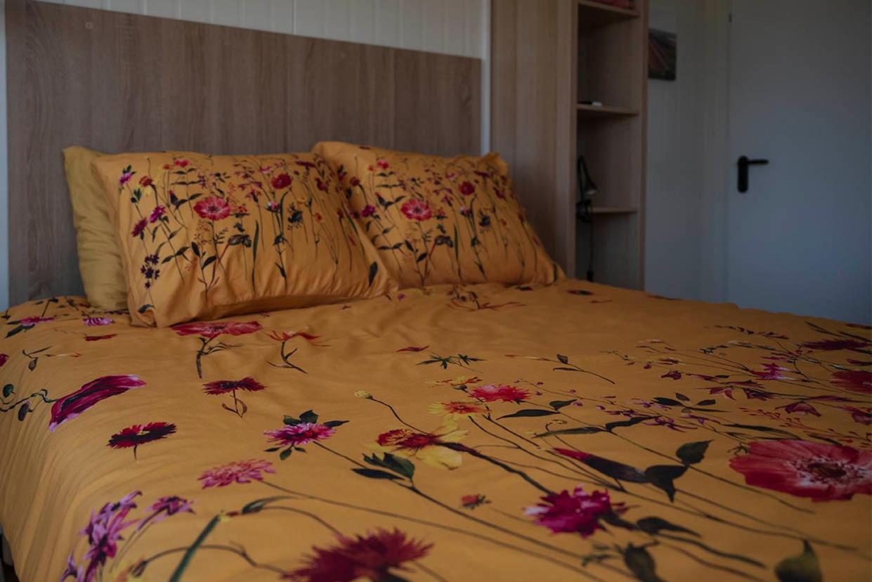 Bloem & Bed Bed and Breakfast 't Zand Buitenkant foto